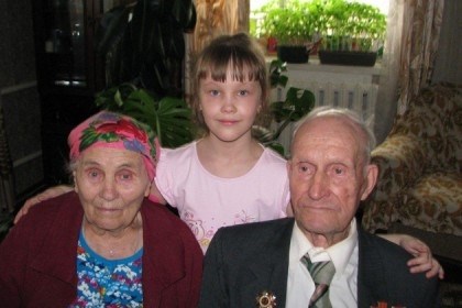 101-летний мужчина живет с одной женщиной 74 года