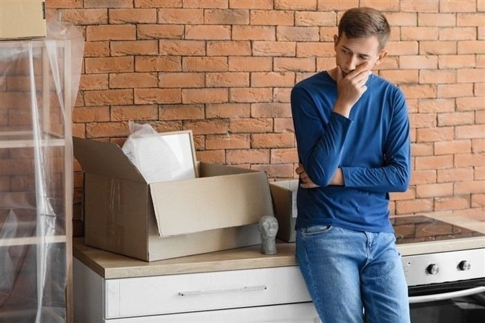 Как избежать покупки квартиры с обременениями: что важно проверять