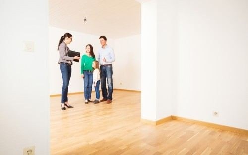 Как проходит процесс рассмотрения заявок на социальное жилье