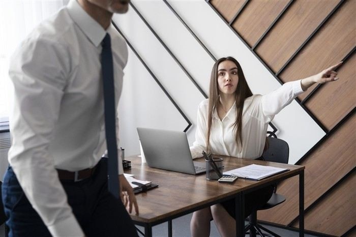 Порядок оспаривания последствий замены директора