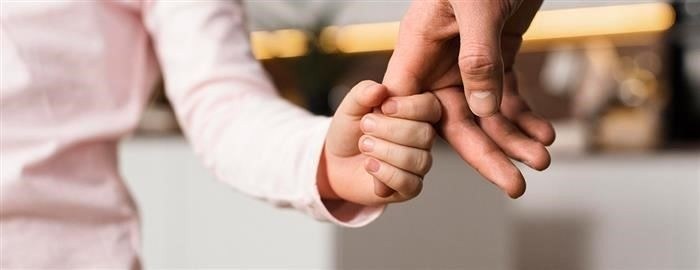 Как происходит процесс юридического признания отцовства?