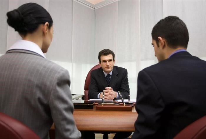 Преимущества обращения к адвокату